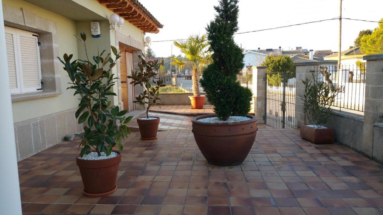 Gallart - Turistico Rural La Pobla de Cervoles Buitenkant foto